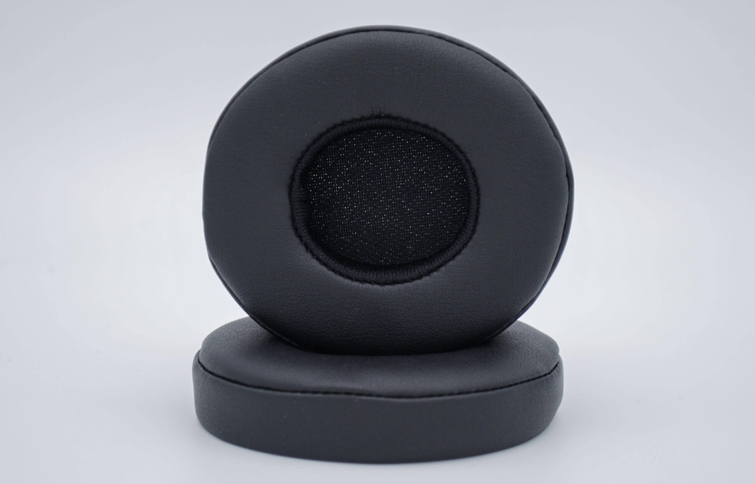 BeatsSolo3-04-scaled-1