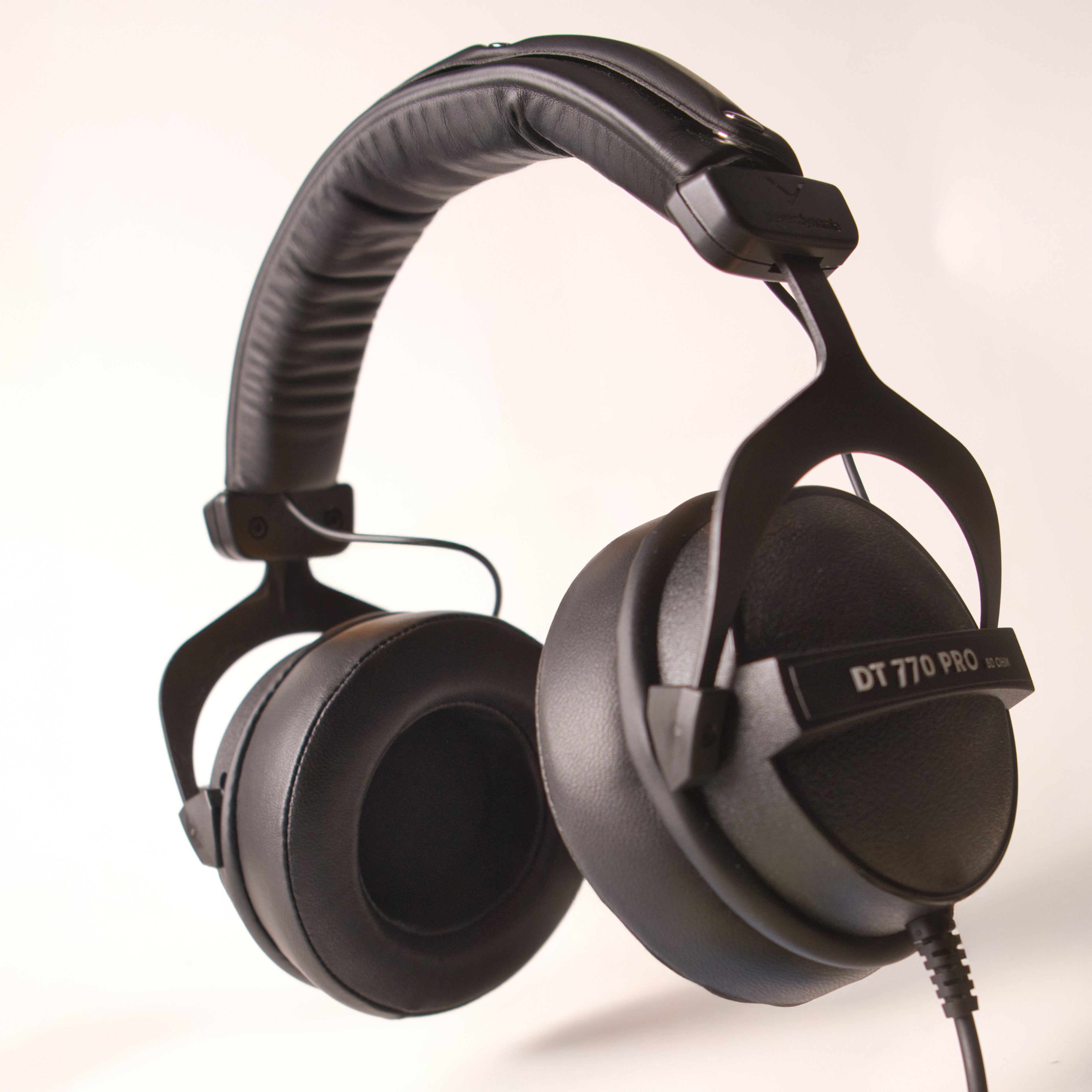 Universal Fit 100mm Replacement Earpads (Fits Beyerdynamic, AKG & More)