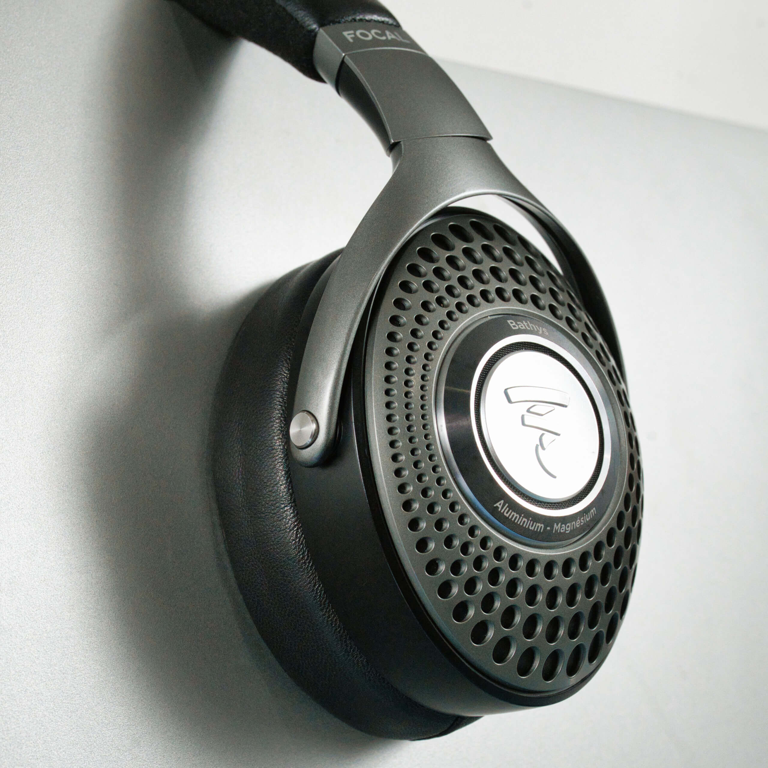 Focal Bathys Replacement Earpads | Genuine Sheepskin – Dekoni Audio