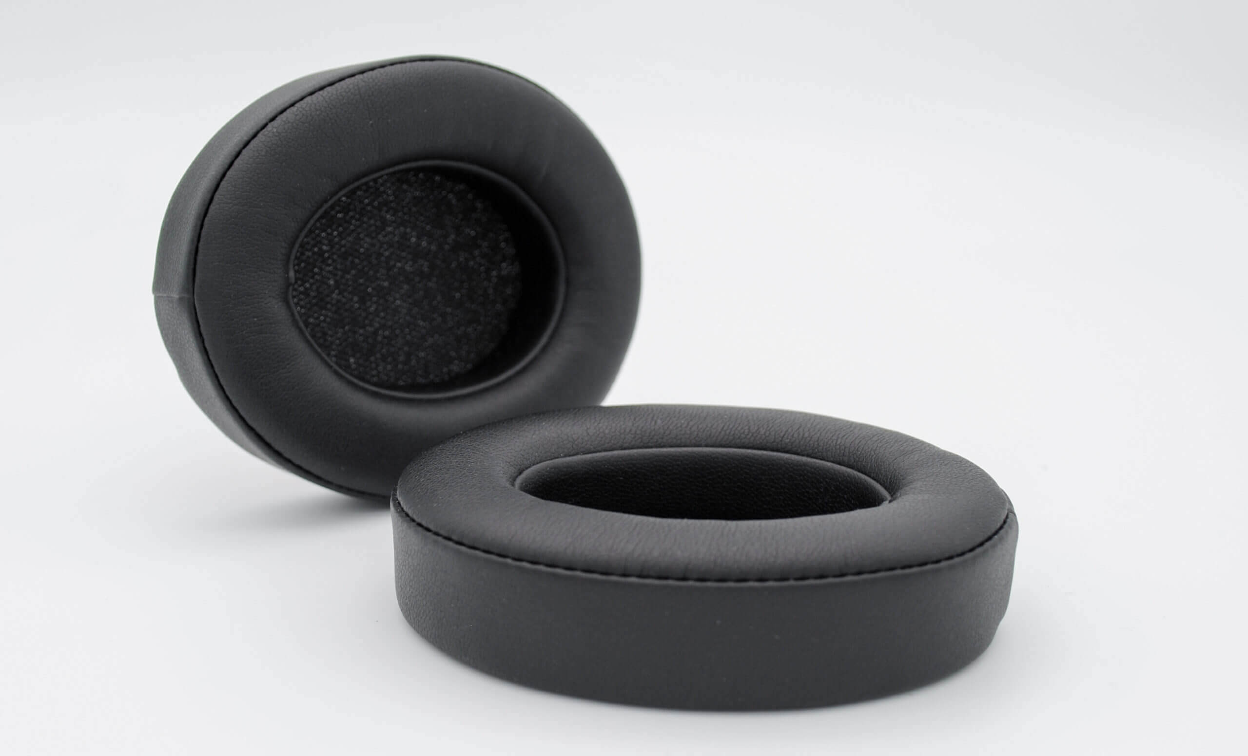 BeatsStudio3-08-scaled-1