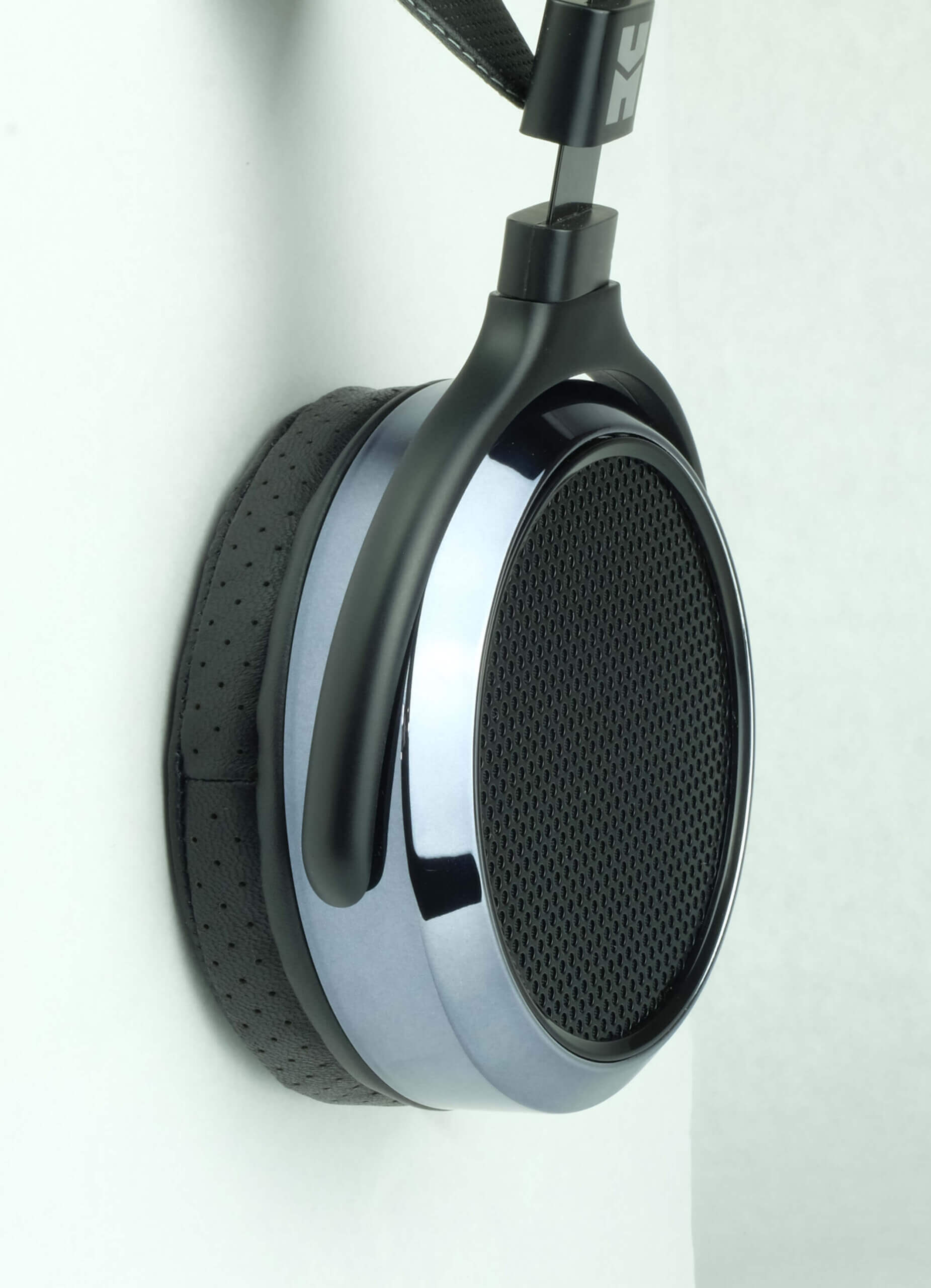 Dekoni Audio Replacement Earpads for HiFiMan HE Series - Thumbnail 3