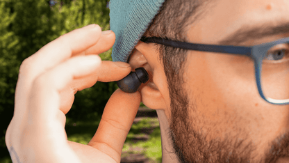galaxy buds2 lifestyle img4