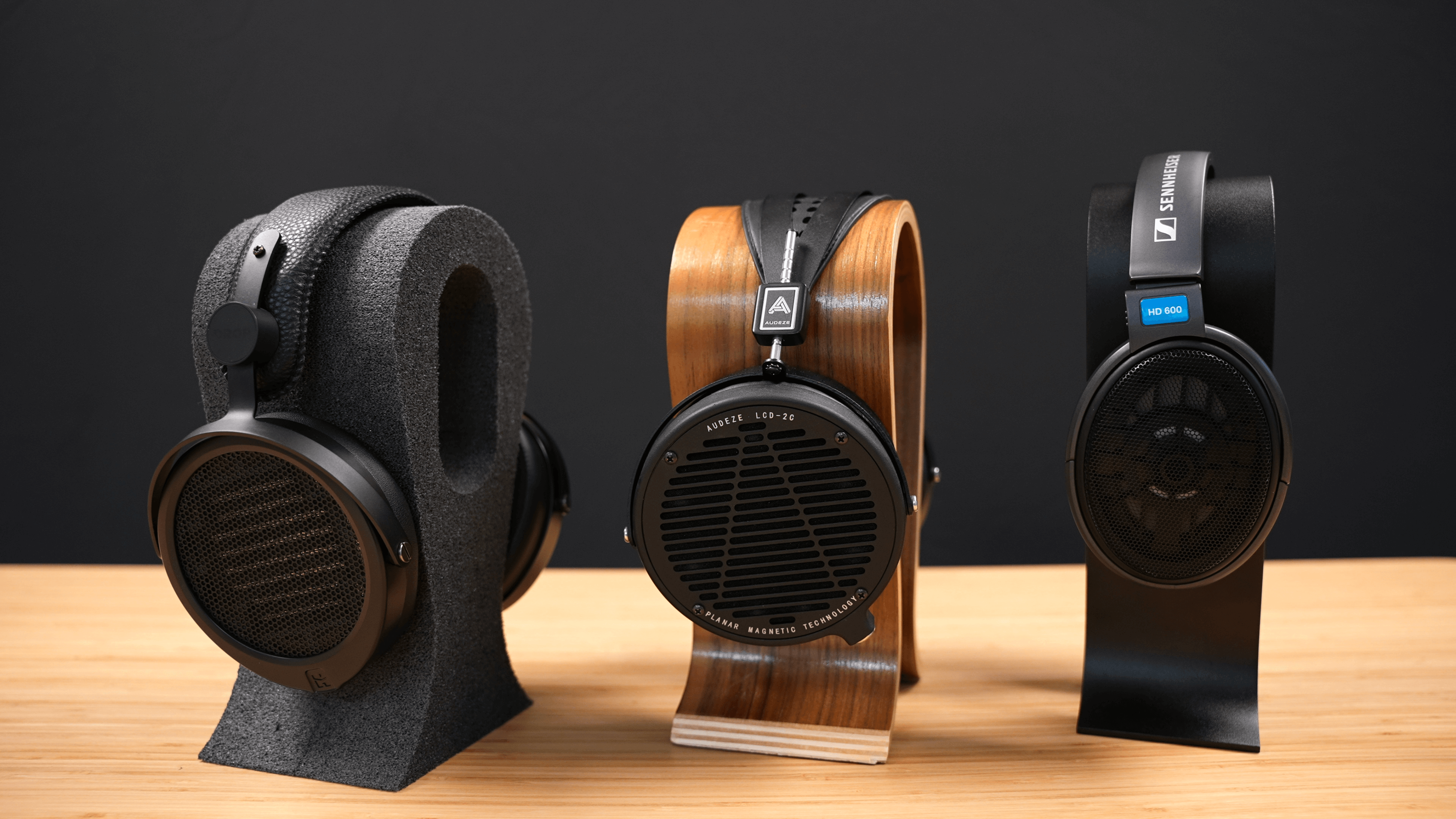 Open vs Closed-Back Headphones: Which Is Better?